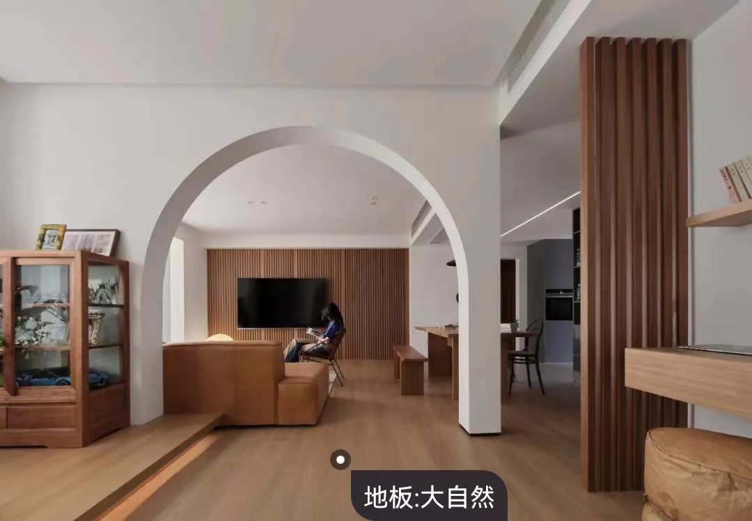 質感與溫度交融，木質的藝術之家，簡約線條勾勒多樣生活