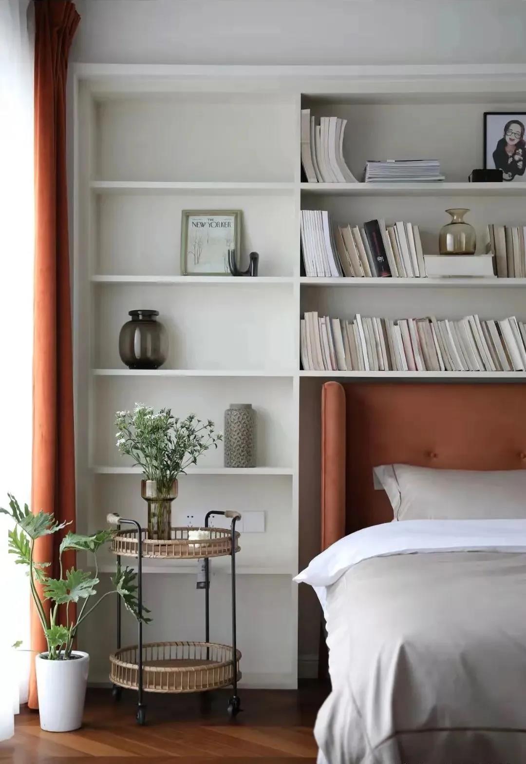 「訪」非傳統客廳＋多功能臥室，職住一體的復古烏托邦 