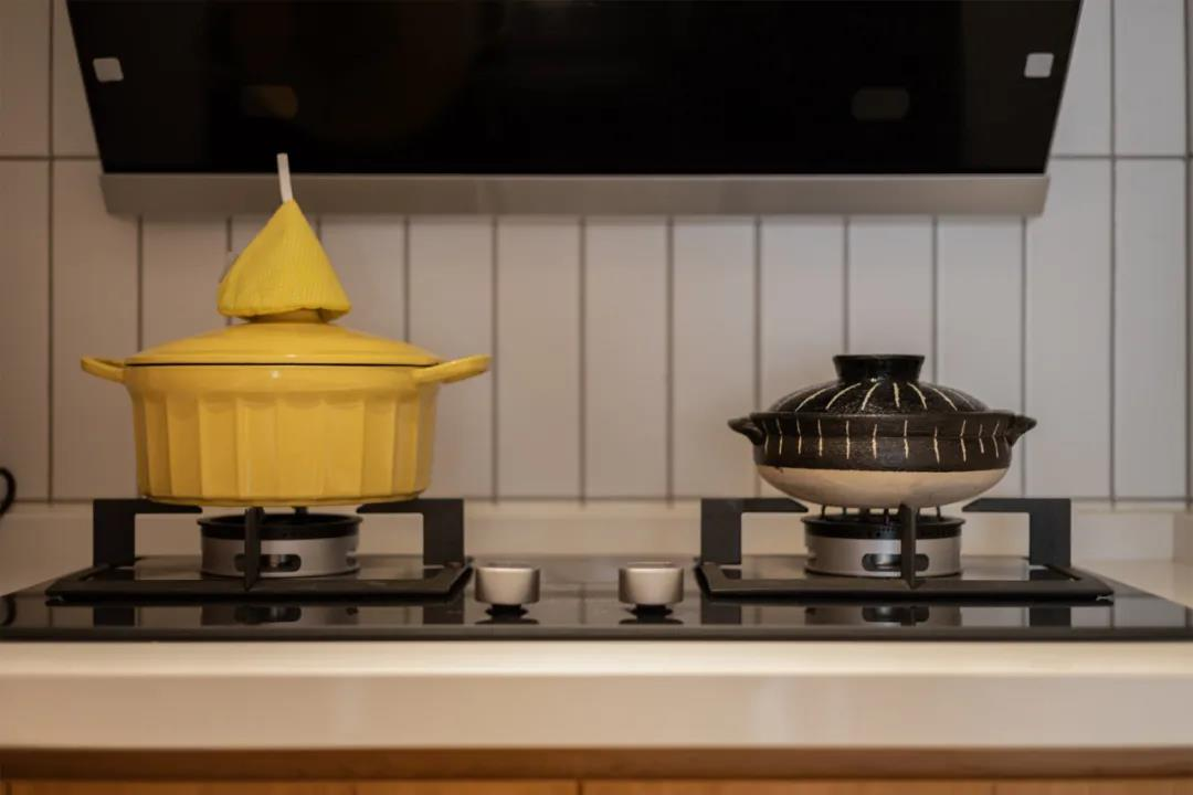 90%都是櫻桃木家具？爆改86㎡老房，這作業不抄就虧了	